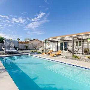 Cozy With Pool Moutain View 3675 , Palm Springs United States