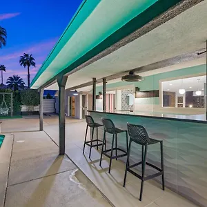 The Ritz - Luxury With Pool & Speakeasy Bar , Palm Springs United States