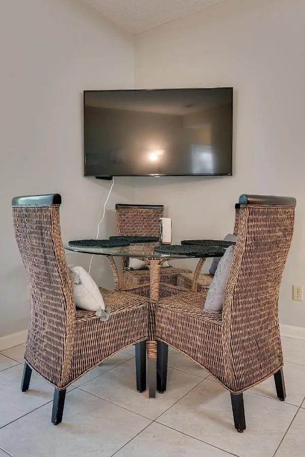Cozy 1Br Condo With Pool And Gym Centrally Located Destin